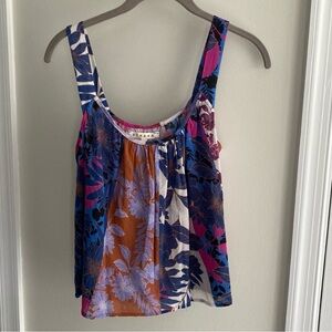 XiRENA Blue and Pink Sleeveless Relaxed Tank Top